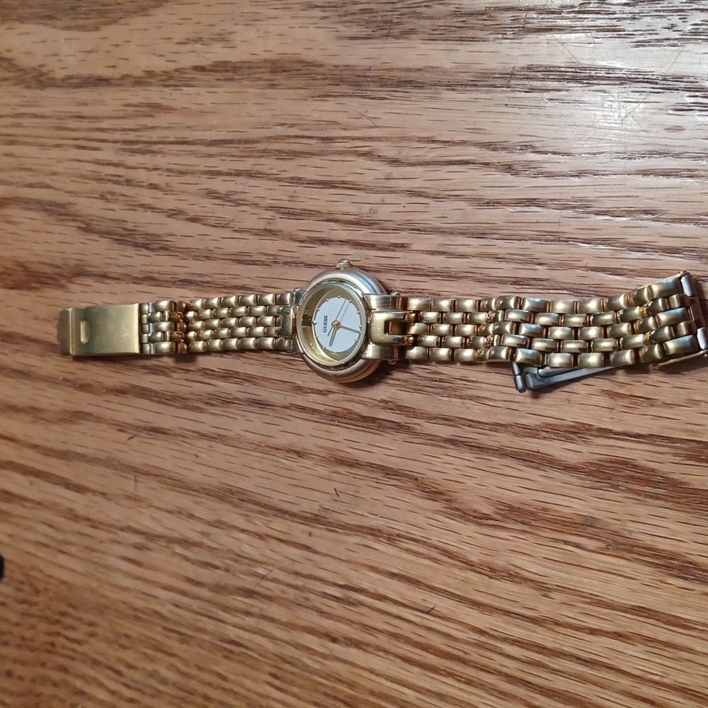 Quess watch